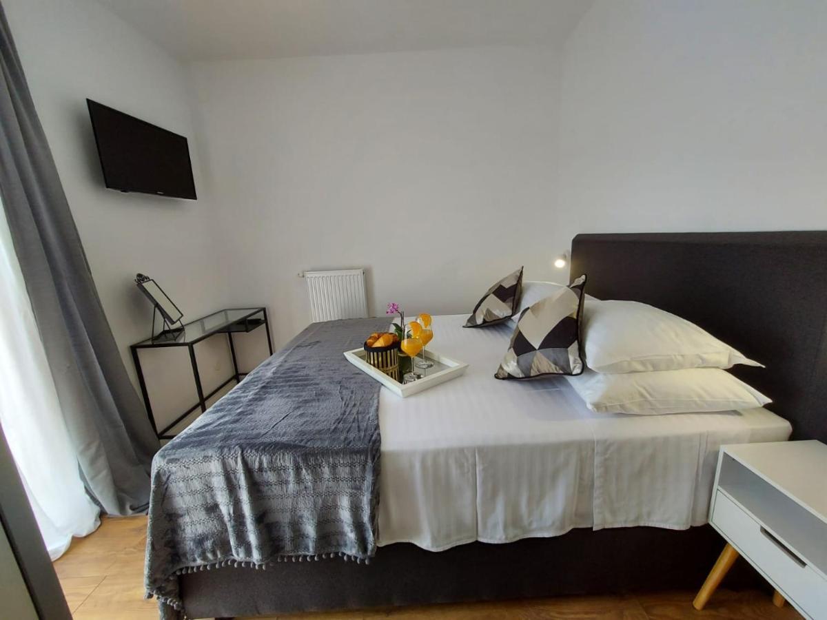 Apartmani Cvita Omis Ngoại thất bức ảnh